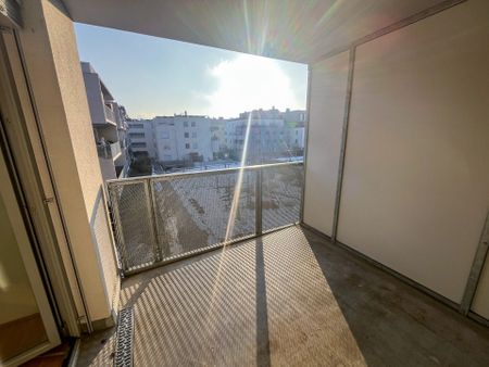 Gut geschnittene 2,5 Zimmer Wohnung mit neuer Küche mit Balkon in 1210 Wien - Foto 4