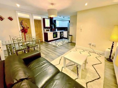 Tudor Street, Cardiff, CF11 - Photo 2