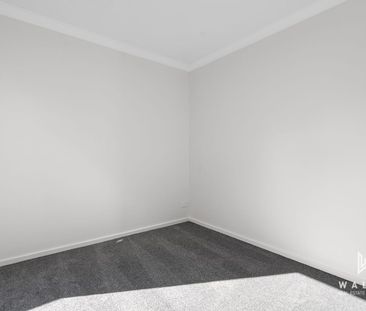 Modern Living Home! - Photo 4