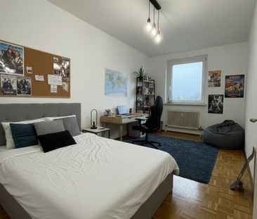 Sanierte Familienwohnung vereint höchsten Wohnkomfort mit einer ent... - Photo 1