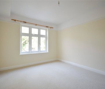 Well presented 3 bedroom semi-detached property situated in this hi... - Photo 6