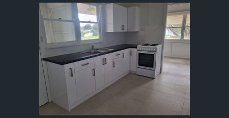 NEAT AND TIDY SMALL HOME - Photo 3