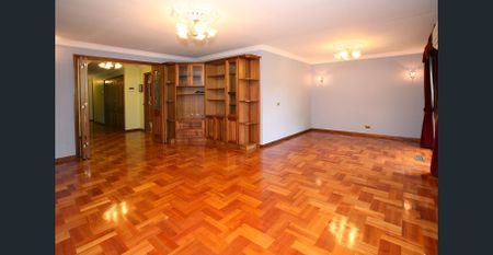 Lovely Family Home in a Great Location! - Photo 5