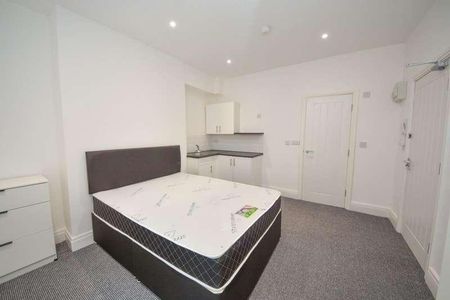 Springfield Road, Springfield, Wigan, WN6 - Photo 2