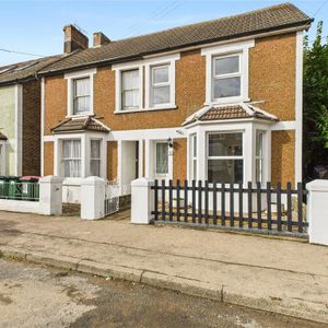 House share to rent - Photo 3