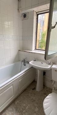 Room in a Shared House, Elgin House, E14 - Photo 2