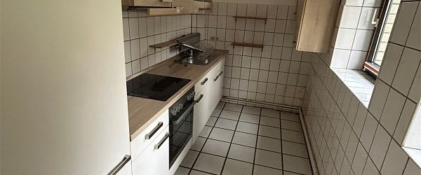 Charmante 2,5-Zimmer-Obergeschosswohnung mit moderner Einbauküche in Rehburg-Loccum - Photo 1