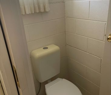 One bedroom unit - Photo 5