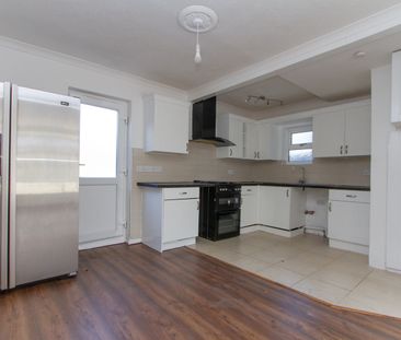 3 Bed Terraced House, Capmartin Road, CV6 - Photo 5