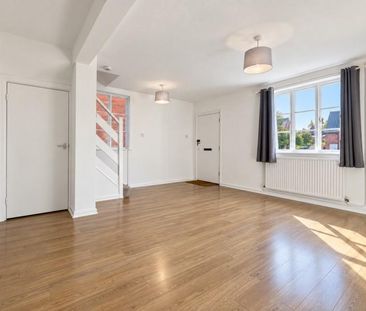 3 bedroom terraced house to rent - Photo 2