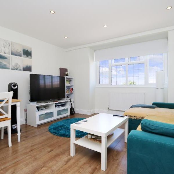 Wentworth Court, Surbiton, KT6 - Photo 1