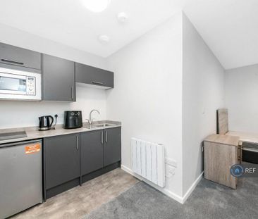 1 bedroom flat to rent - Photo 4