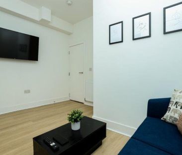 3 bedroom House To Let - Photo 3