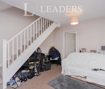 2 bedroom house to rent Perryfields, Burgess Hill, RH15 - Photo 2