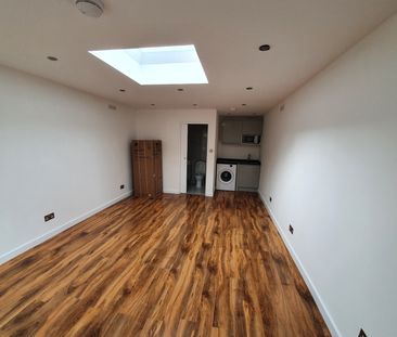 Studio Flat, Watford Way, NW4 - Photo 3