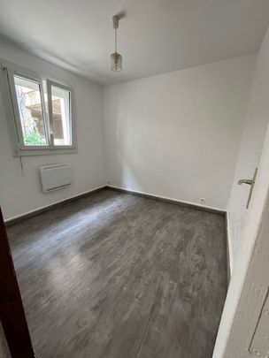 T2 refait à neuf avec courette - Photo 1