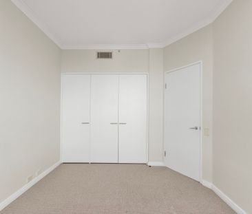 Convenient Living in the Heart of St Leonards - Photo 3