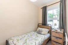 2 bedroom end of terrace house to rent - Photo 5