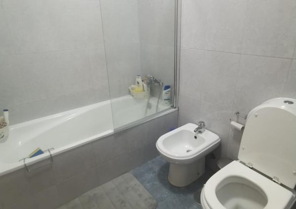 Alugo quarto em T3 mobilado em Braga a menina estudante