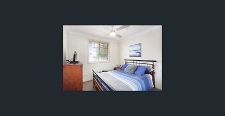 3 Bedroom 2.5 Bathroom + 2 Garage available for rent - Photo 2