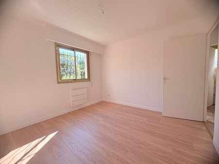 F2 56M² avec Parking et cave - VIDE - Photo 4