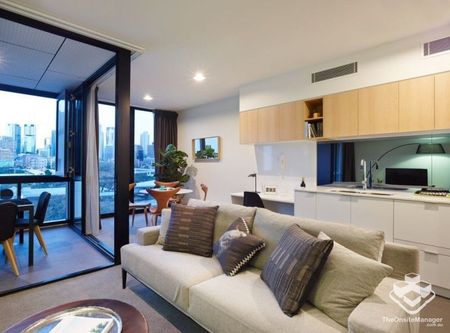 Furnished one bedroom in South Brisbanes best location with stunning river & city views - Photo 2