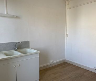 Location Appartement 3 pièces 63m² - Photo 3