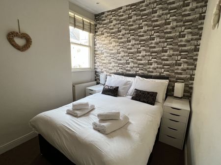 Wentworth Street, Brighton - Photo 4