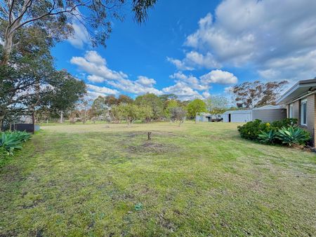 Country Living Close to Geelong - Photo 3