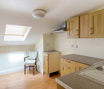 47a Church Place, Lurgan, BT66 6HD - Photo 3