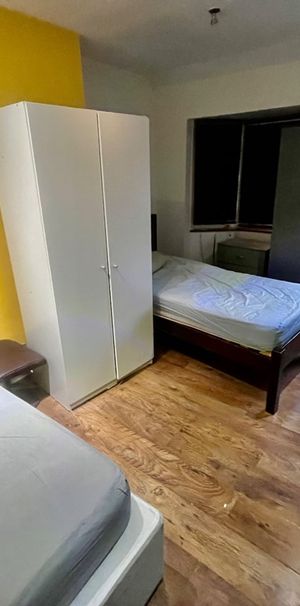 Studio Flat, Monks Park, HA9 - Photo 1