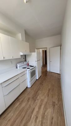 For Lease - 7 Thomas Street Unit# 2, Mississauga, Ontario - Photo 1