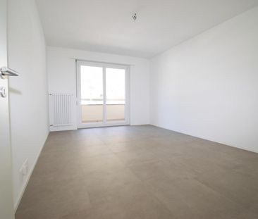 Appartamento moderno e recentemente ristrutturato in posizione cent... - Photo 2