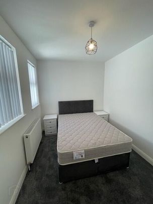 Apartment 1 6 Eglantine Gardens, Belfast, BT9 6EZ - Photo 1