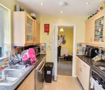 1 bedroom semi-detached house to rent - Photo 3