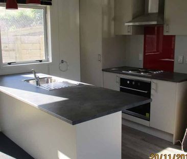 SUNNY 3-BEDROOM HOME IN PAPARANGI/NEWLANDS - Photo 1