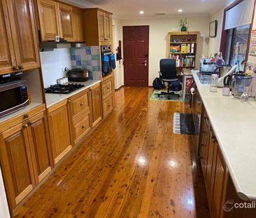 28 McKay Avenue, Moorebank NSW 2170 - House For Rent | Domain - Photo 4