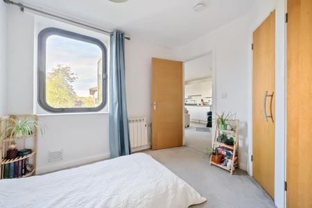 1 bedroom flat to rent - Photo 5