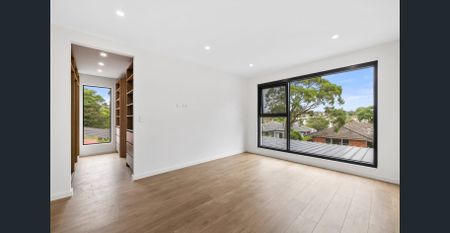 Luxurious and contemporary living experience located in an ideal location - Photo 2