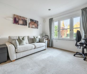 4 bedroom detached house to rent - Photo 4