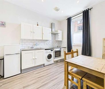 Birchett Road, Aldershot, Hampshire, GU11 - Photo 4