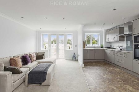 2 bedroom retirement property to rent - Photo 2