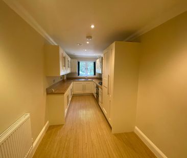 2 bedroom ground floor flat to rent - Photo 5