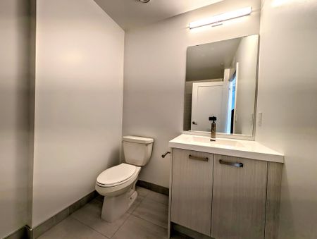 For Lease - 20 Soudan Avenue Unit# 2701, Toronto, Ontario - Photo 4