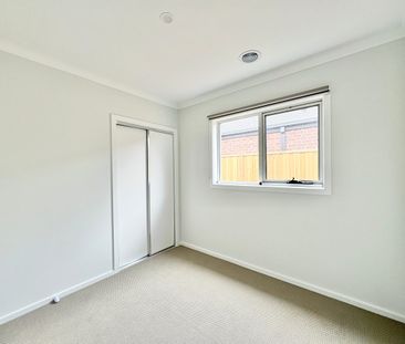 Modern Family Living in Armstrong Creek - Photo 2