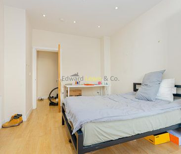 3 bedroom flat to rent - Photo 3