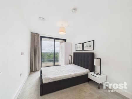 Sandown House, 124 High Street, Staines-Upon-Thames,TW18 - Photo 4