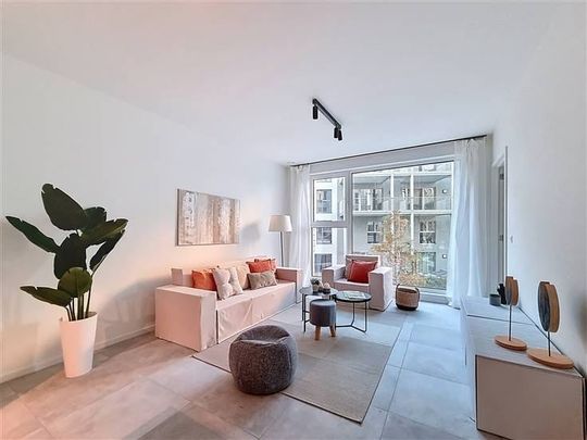 Appartement te huur - Photo 1