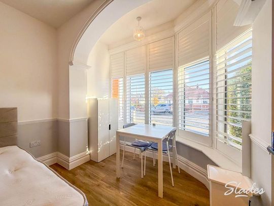 Studio to rent - Photo 1