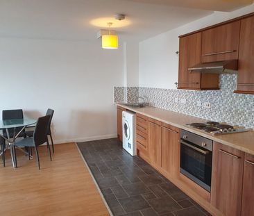 2 Bed Flat, Hessel Street, M50 - Photo 4